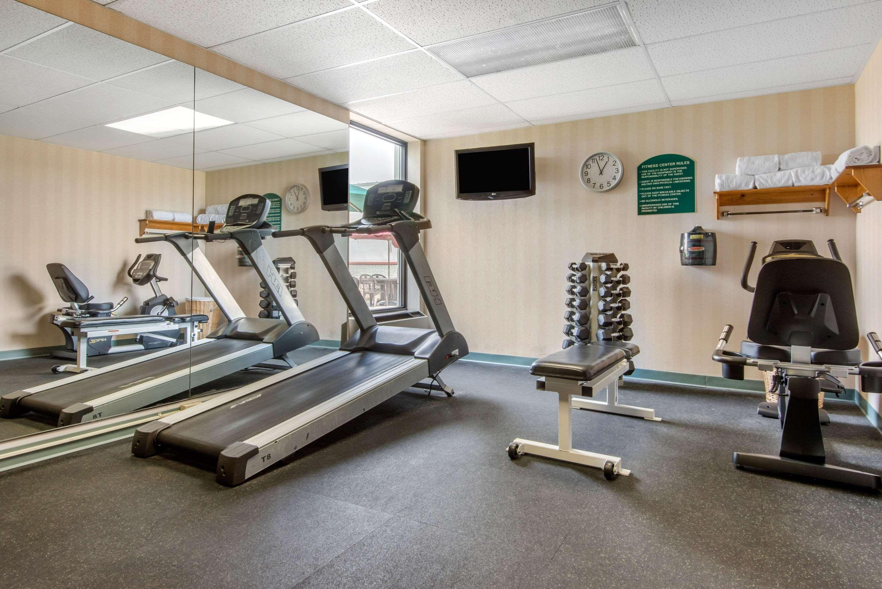 Quality Inn & Suites Mansfield Bagian luar foto