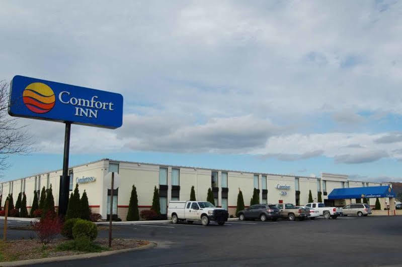Quality Inn & Suites Mansfield Bagian luar foto