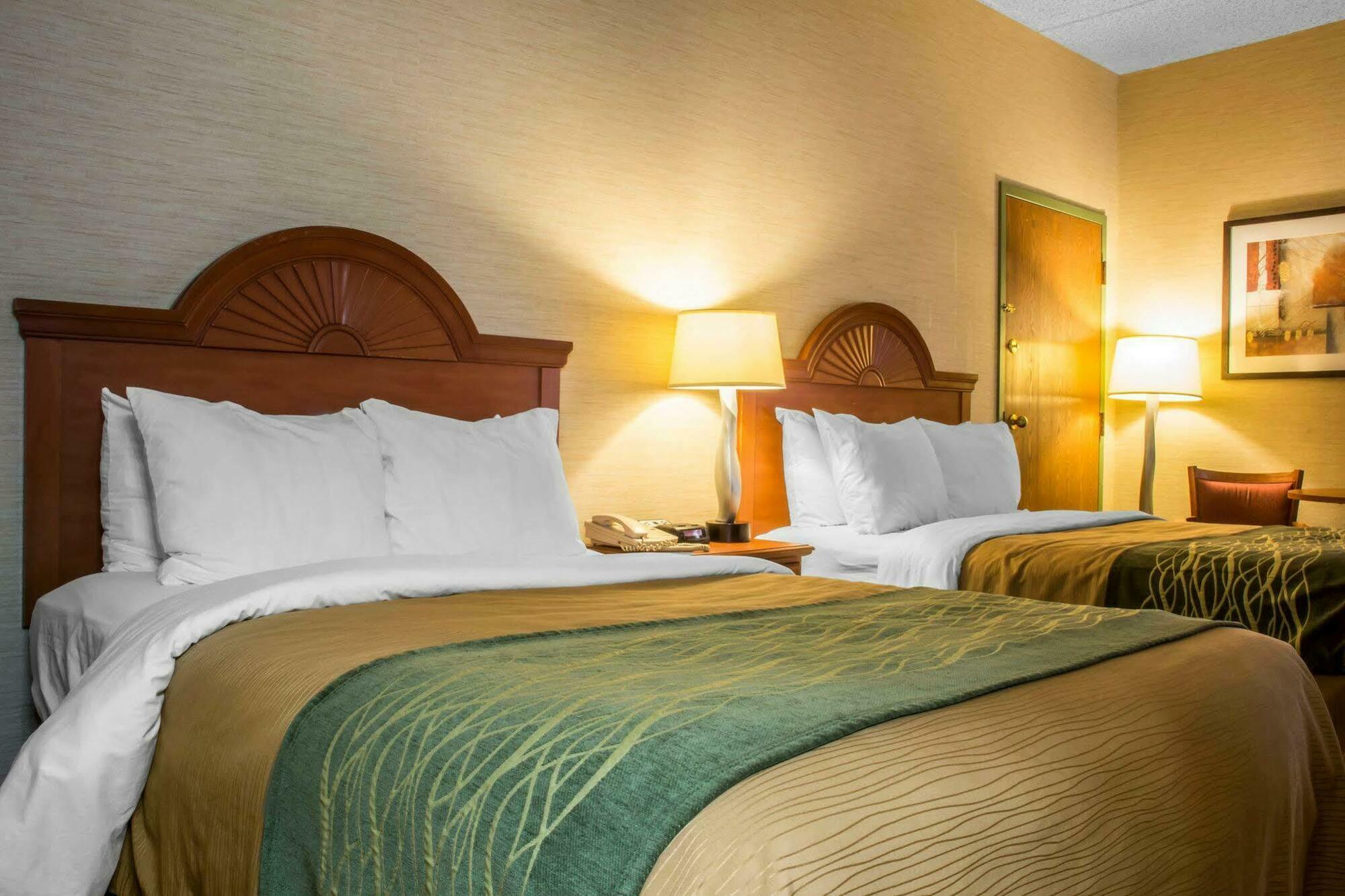 Quality Inn & Suites Mansfield Bagian luar foto